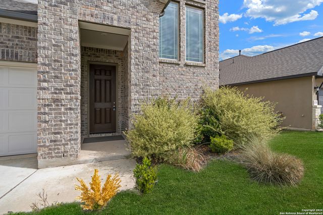 1525 SPECHTS RNCH, New Braunfels, TX 78132