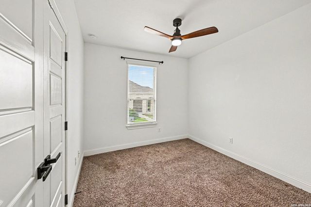 291 Allemania Dr, New Braunfels, TX 78132