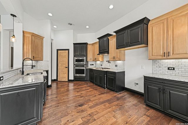 291 Allemania Dr, New Braunfels, TX 78132