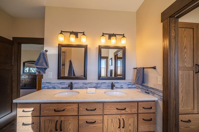 626 Lake Forest Circle, Detroit Lakes, MN 56501