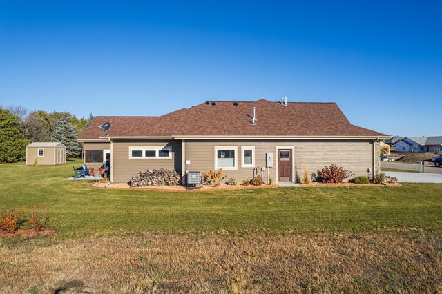 626 Lake Forest Circle, Detroit Lakes, MN 56501