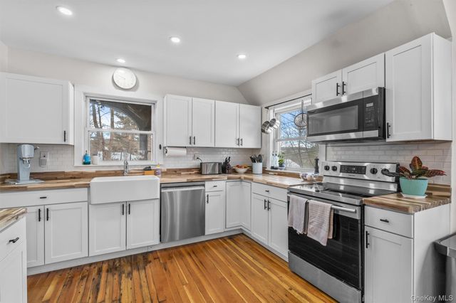 38 Post Hill Road, Mountain Dale, NY 12763