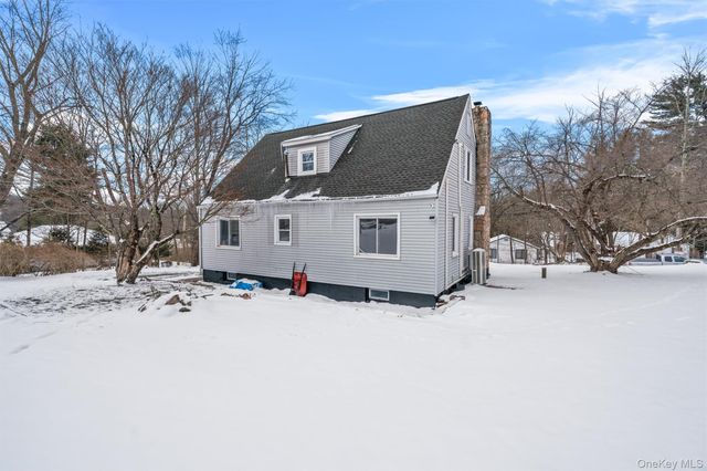 38 Post Hill Road, Mountain Dale, NY 12763