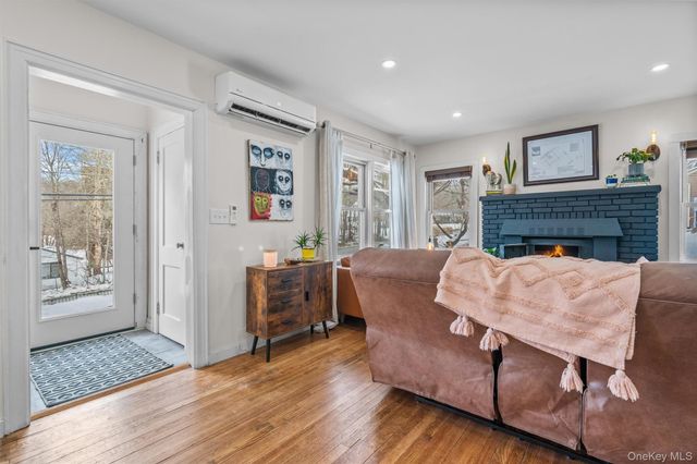 38 Post Hill Road, Mountain Dale, NY 12763