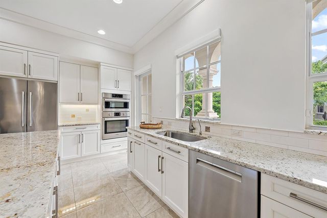 138 Tierra Lane 6, Jupiter, FL 33477