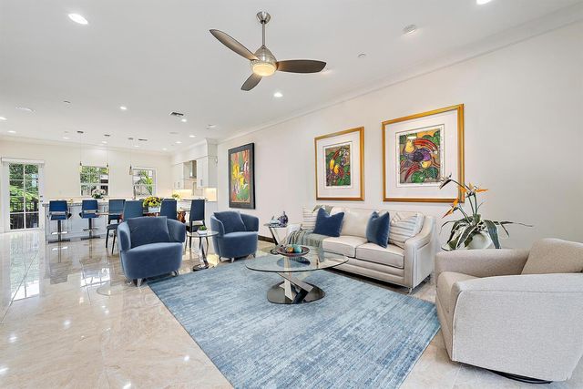 138 Tierra Lane 6, Jupiter, FL 33477