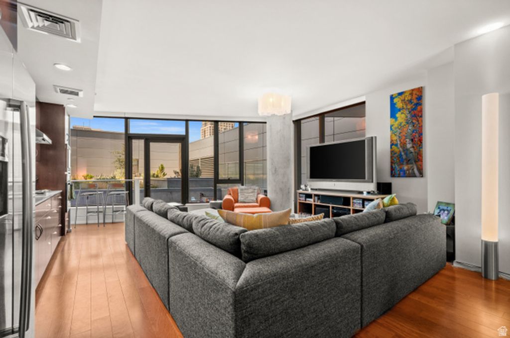 35 E 100 S #402, Salt Lake City, UT 84111 — photo 4