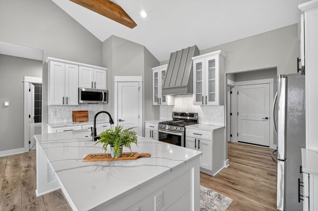 5108 154TH Circle, Urbandale, IA 50323