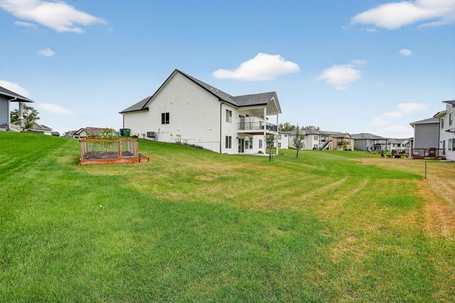 5108 154TH Circle, Urbandale, IA 50323