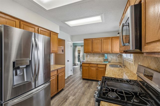 2325 Kildeer Trail, Grand Prairie, TX 75052