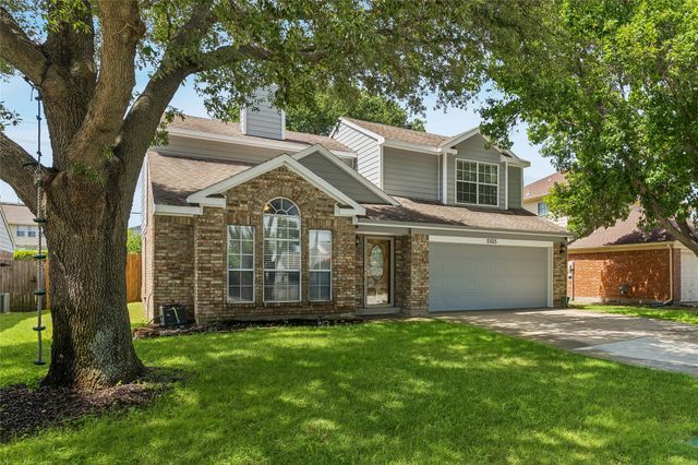 2325 Kildeer Trail, Grand Prairie, TX 75052