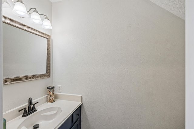 2325 Kildeer Trail, Grand Prairie, TX 75052