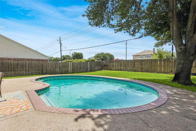 2325 Kildeer Trail, Grand Prairie, TX 75052