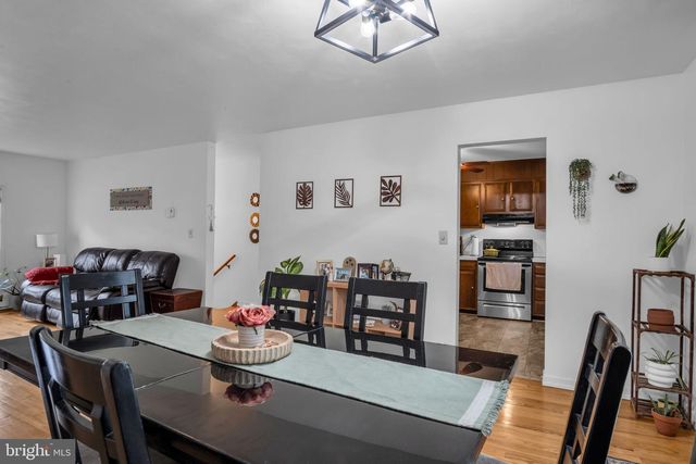 7169 CHAMBERS HILL RD, Harrisburg, PA 17111