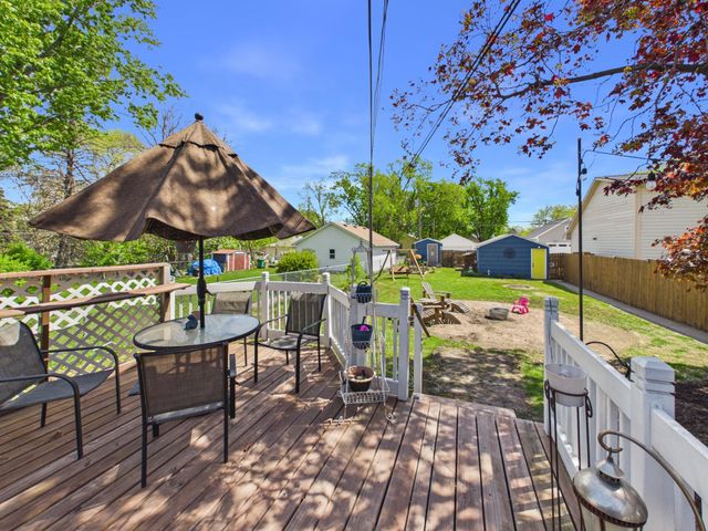 4250 Welcome Avenue N, Crystal, MN 55422