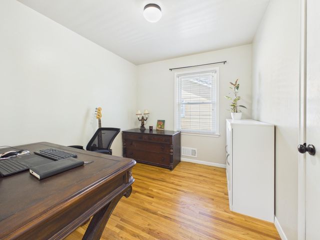 4250 Welcome Avenue N, Crystal, MN 55422