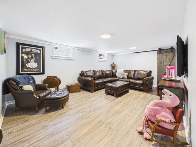 4250 Welcome Avenue N, Crystal, MN 55422