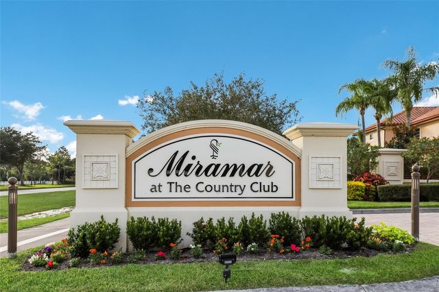 8139 MIRAMAR WAY 8139, Lakewood Ranch, FL 34202