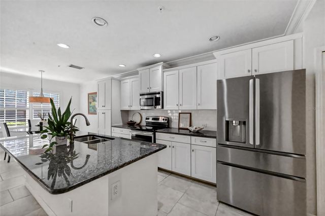 8139 MIRAMAR WAY 8139, Lakewood Ranch, FL 34202