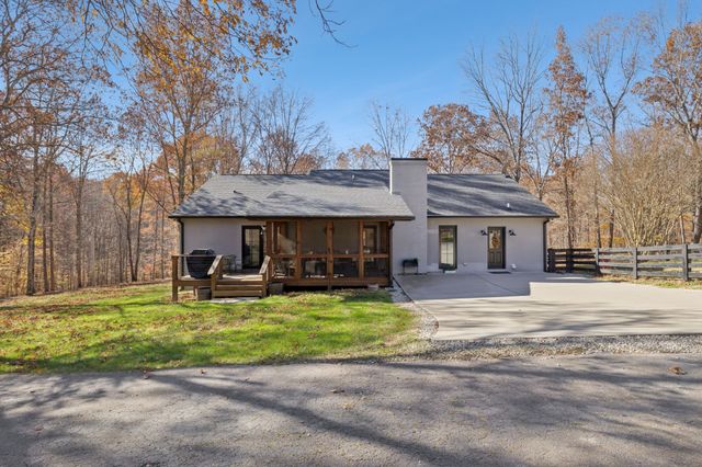 7340 Bradford Rd, Primm Springs, TN 38476