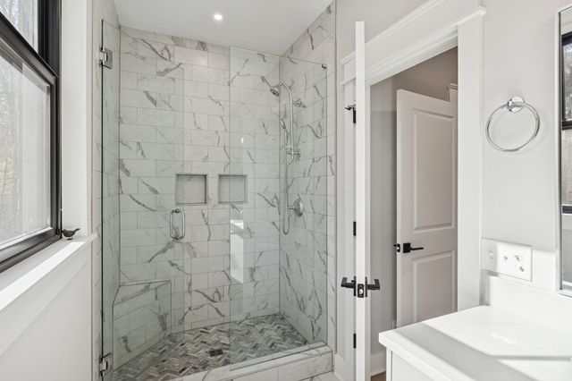 7340 Bradford Rd, Primm Springs, TN 38476