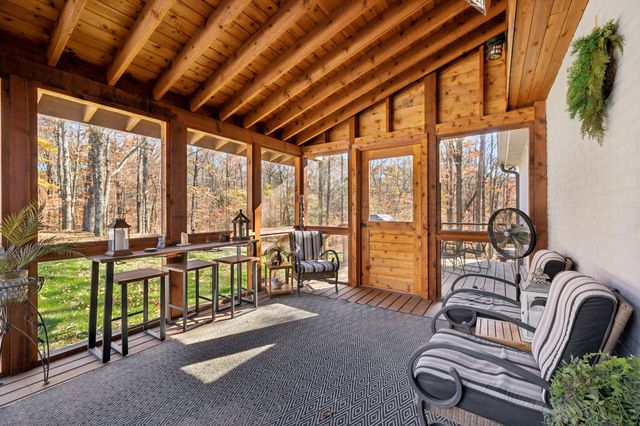 7340 Bradford Rd, Primm Springs, TN 38476