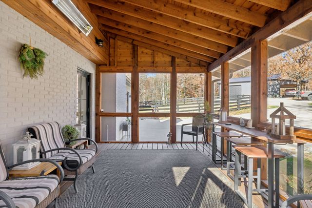 7340 Bradford Rd, Primm Springs, TN 38476