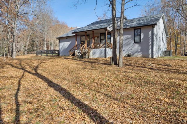 7340 Bradford Rd, Primm Springs, TN 38476