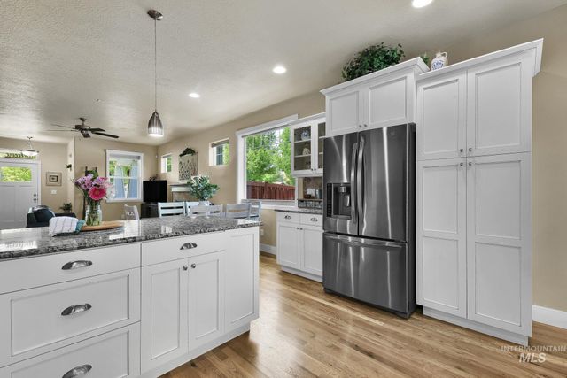 6650 S Red Shine Way, Boise, ID 83709