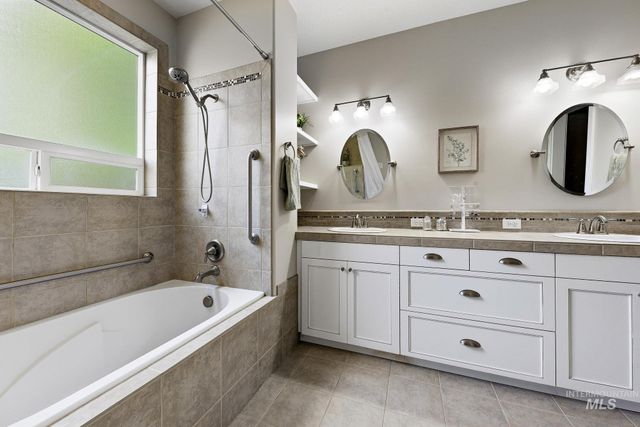 6650 S Red Shine Way, Boise, ID 83709