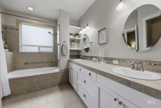 6650 S Red Shine Way, Boise, ID 83709