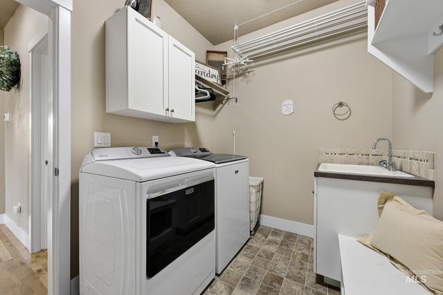 6650 S Red Shine Way, Boise, ID 83709