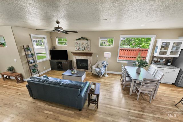 6650 S Red Shine Way, Boise, ID 83709