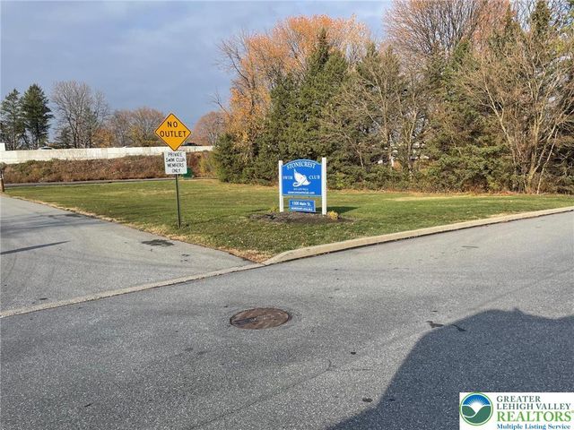 2901 Fairmont Street, South Whitehall Twp, PA 18104