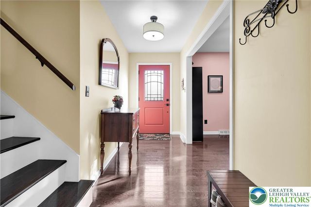 2901 Fairmont Street, South Whitehall Twp, PA 18104