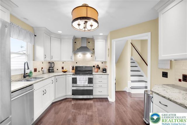 2901 Fairmont Street, South Whitehall Twp, PA 18104