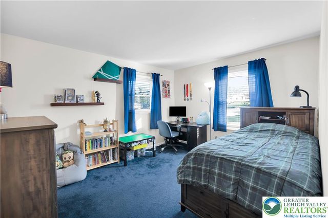 2901 Fairmont Street, South Whitehall Twp, PA 18104