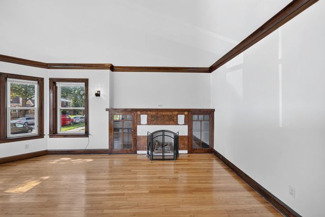 7324 S Maplewood Avenue 1, Chicago, IL 60629