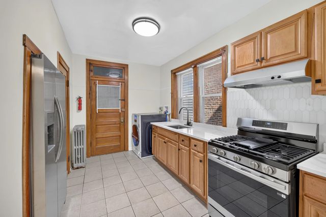 7324 S Maplewood Avenue 1, Chicago, IL 60629