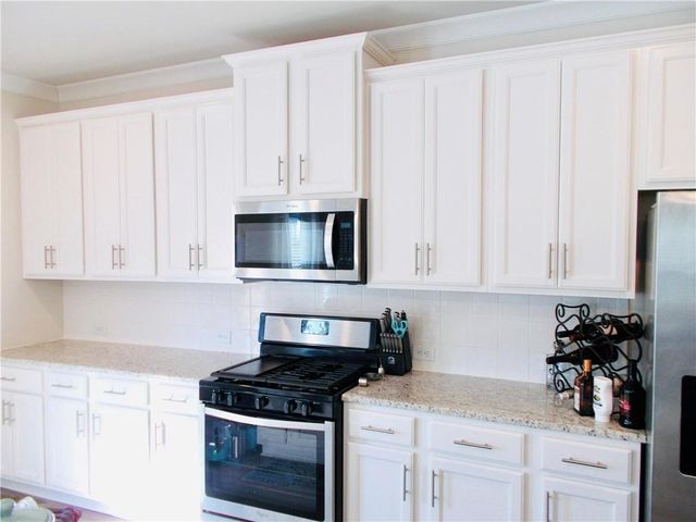 612 Auburn Crossing Drive, Auburn, GA 30011