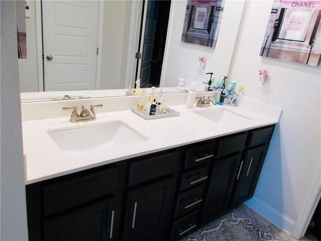 612 Auburn Crossing Drive, Auburn, GA 30011