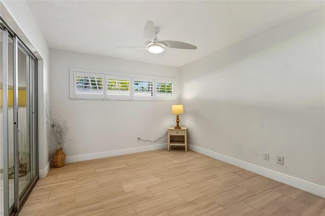 1900 BENJAMIN FRANKLIN DRIVE V12, Sarasota, FL 34236