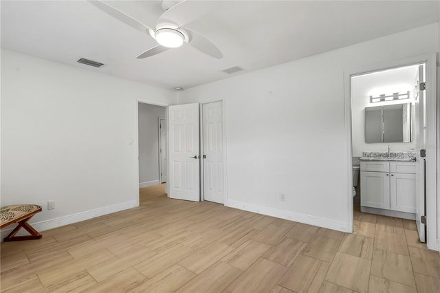 1900 BENJAMIN FRANKLIN DRIVE V12, Sarasota, FL 34236