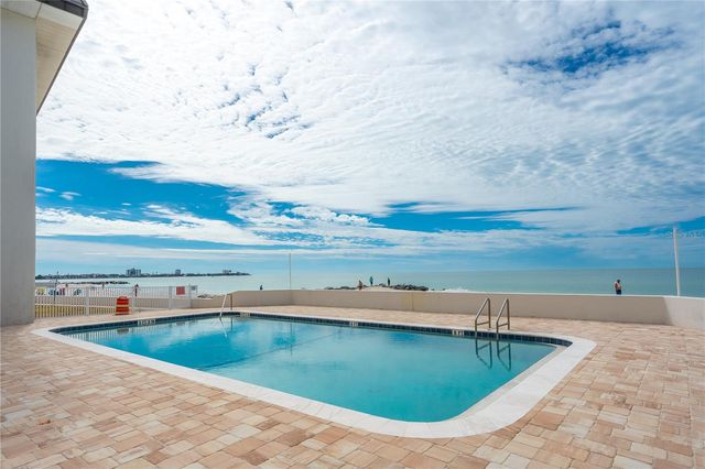 1900 BENJAMIN FRANKLIN DRIVE V12, Sarasota, FL 34236