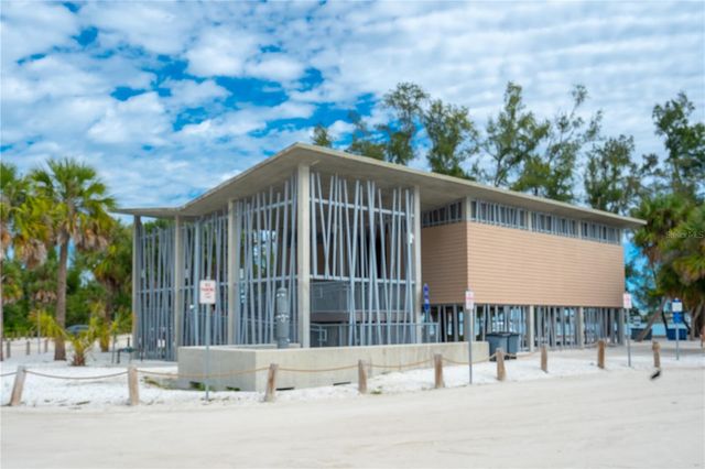 1900 BENJAMIN FRANKLIN DRIVE V12, Sarasota, FL 34236