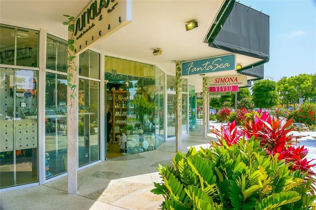 1900 BENJAMIN FRANKLIN DRIVE V12, Sarasota, FL 34236