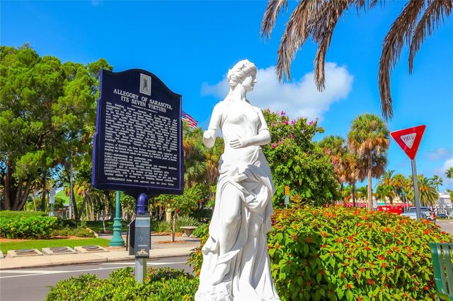 1900 BENJAMIN FRANKLIN DRIVE V12, Sarasota, FL 34236