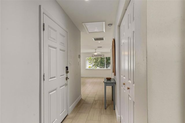 1900 BENJAMIN FRANKLIN DRIVE V12, Sarasota, FL 34236