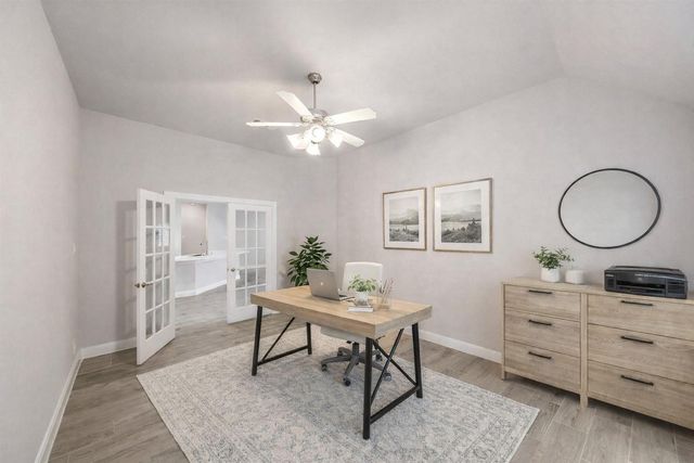 1524 N Bluebonnet Lane, Angleton, TX 77515