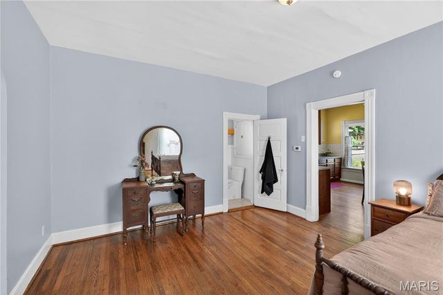 5305 Blow Street, St Louis, MO 63109